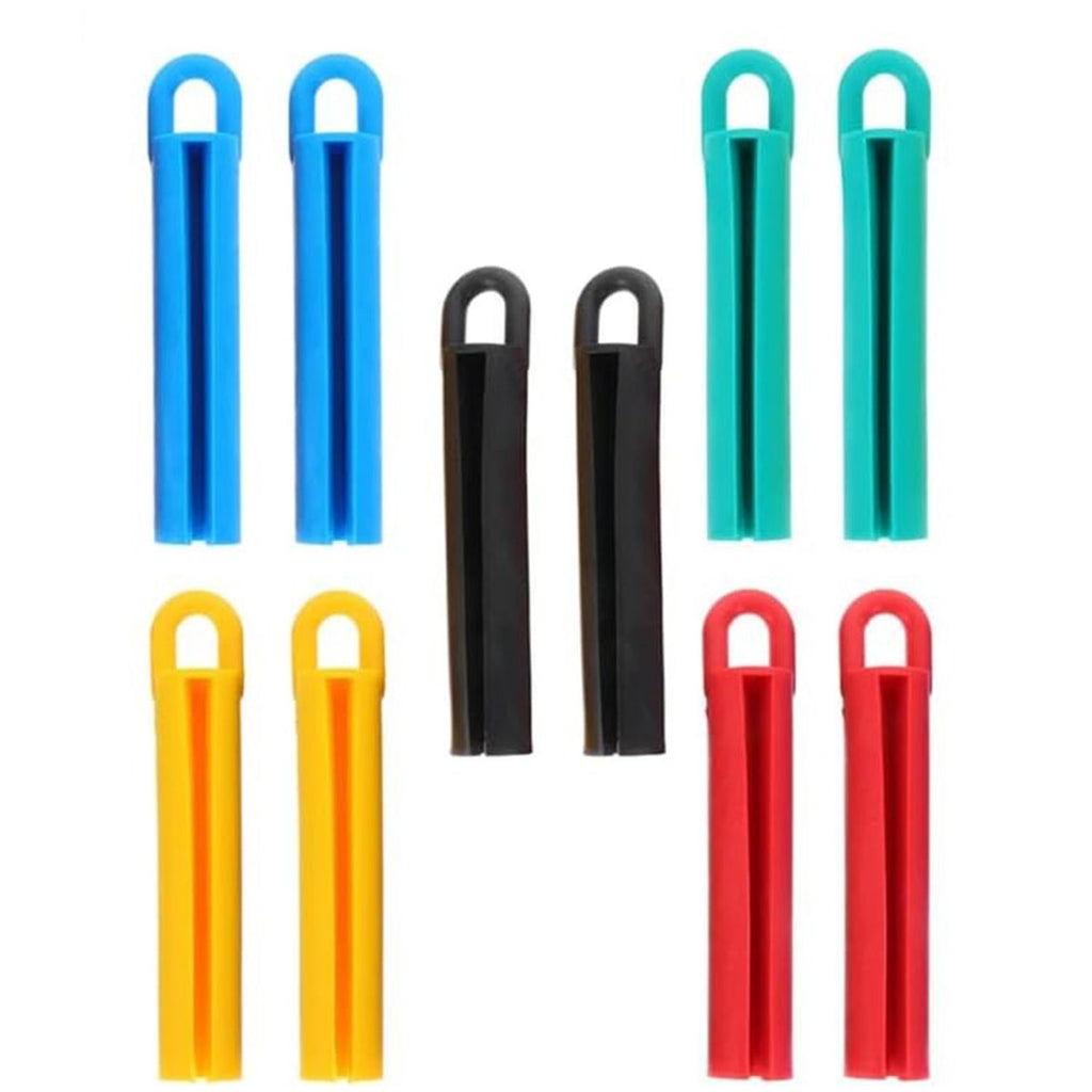 Cue hanger